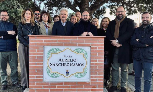 Inaugurada en Valdelagrana la Plaza "Aurelio Sánchez Ramos"