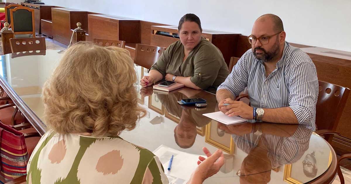 El Ayuntamiento refuerza el diálogo con los vecinos del Pueblo Marinero de Puerto Sherry