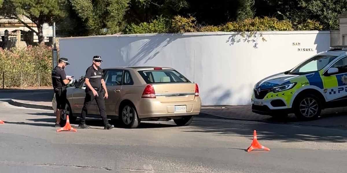 La campaña de control sobre las distracciones al volante en El Puerto se salda con 50 denuncias