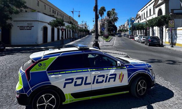 La Policía Local realiza 139 denuncias de tráfico durante el Puente del Pilar en El Puerto