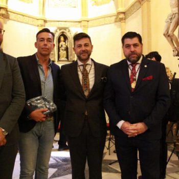 Javier Villar pregona las Glorias de María en El Puerto