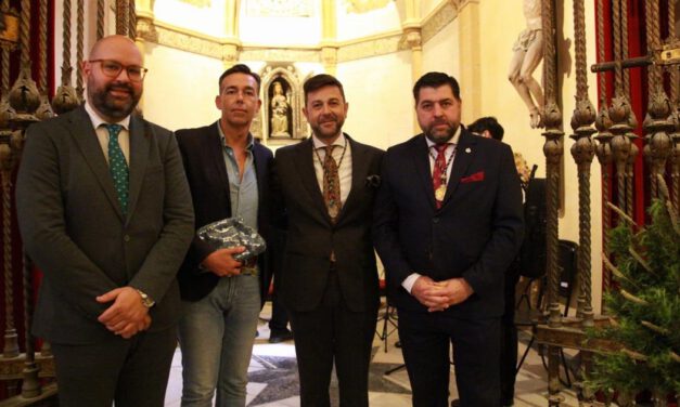 Javier Villar pregona las Glorias de María en El Puerto