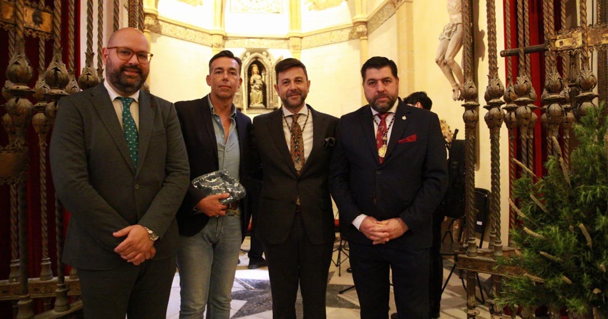 Javier Villar pregona las Glorias de María en El Puerto