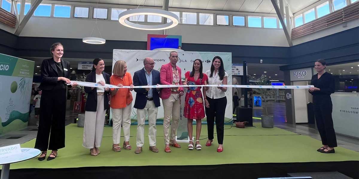 El centro comercial El Paseo celebra su reinauguración