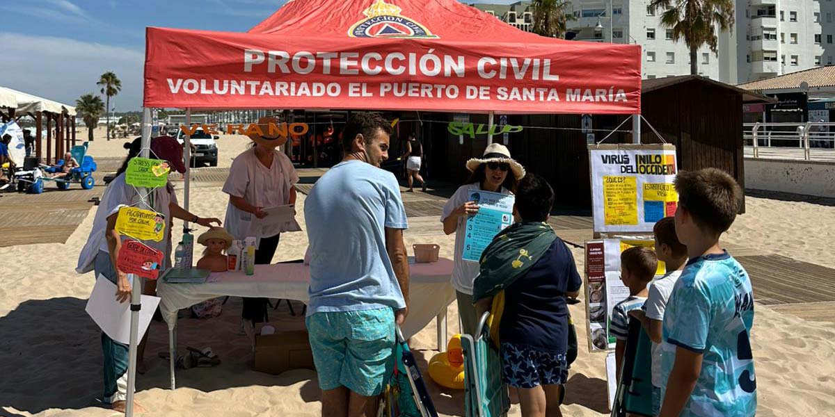 Campaña informativa en las playas para prevenir riesgos por calor y sol este verano