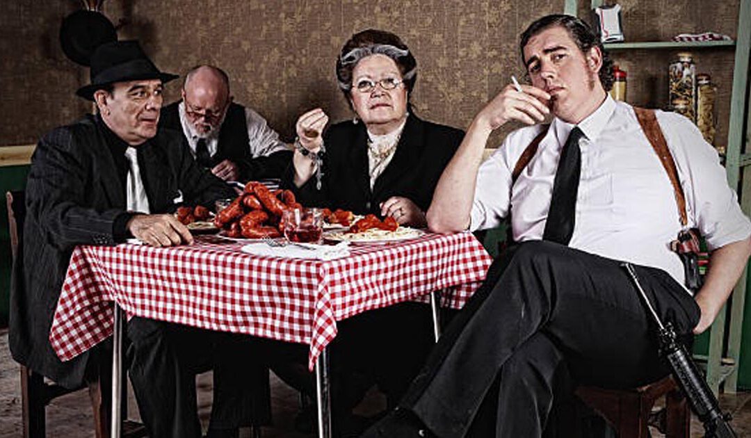 Familias Gánster-Mónster