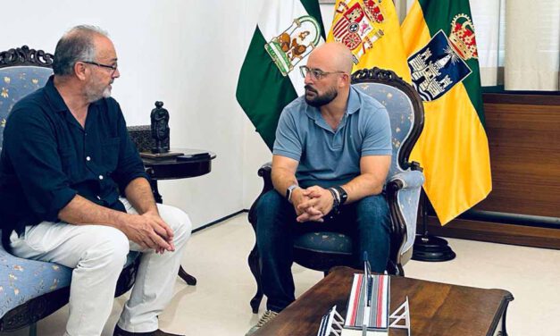 Beardo da la bienvenida al nuevo director de la Fundación Rafael Alberti, como antesala de la llegada de la Junta como patrono