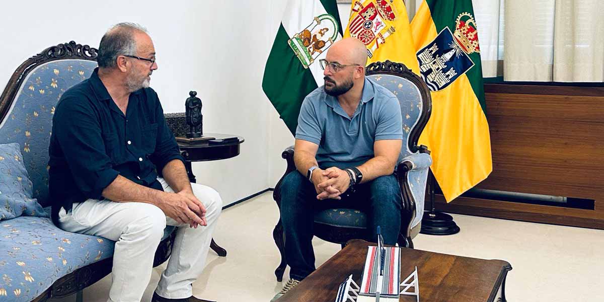 Beardo da la bienvenida al nuevo director de la Fundación Rafael Alberti, como antesala de la llegada de la Junta como patrono