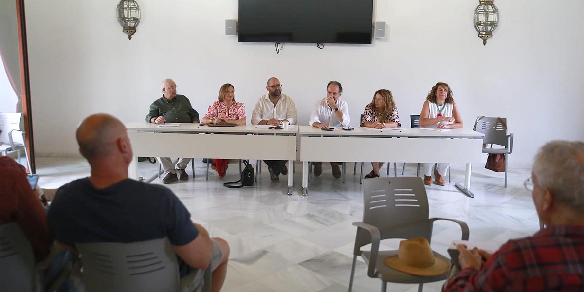 El Ayuntamiento activa 29 plazas de promoción interna y aprueba cambios en la estructura municipal