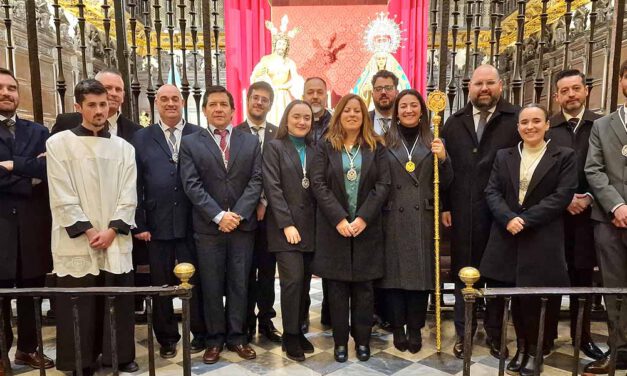 La Junta de Gobierno de la Hermandad del Resucitado toma posesión en la Basílica