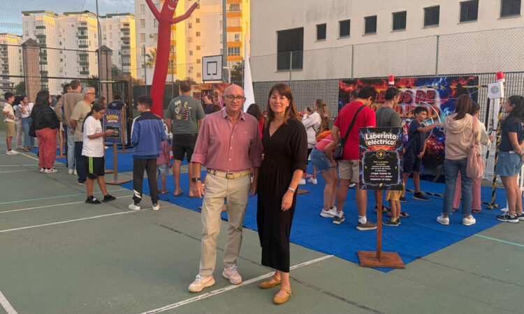 ‘Noche de Retos’ arranca en Valdelagrana con pruebas, desafíos y premios para los jóvenes