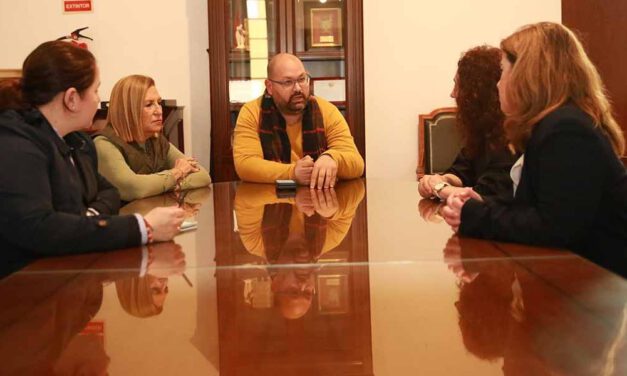 El Gobierno municipal refuerza su compromiso con la Sede Humanitaria Portuense del Cáncer