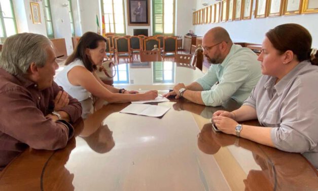 El Ayuntamiento refuerza el diálogo con la Comunidad de Propietarios de Vistahermosa