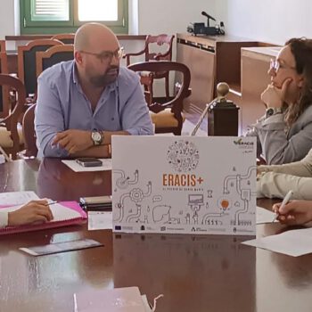 ERACIS+ reforzará su coordinación vecinal y social con nuevas acciones en los barrios de intervención