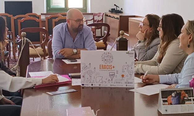 ERACIS+ reforzará su coordinación vecinal y social con nuevas acciones en los barrios de intervención