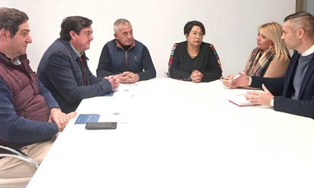 La Asociación de Empresarios se reúne con el PSOE