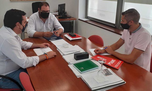 El PSOE denuncia "el engaño de los presupuestos del PP y Cs, que no existen"
