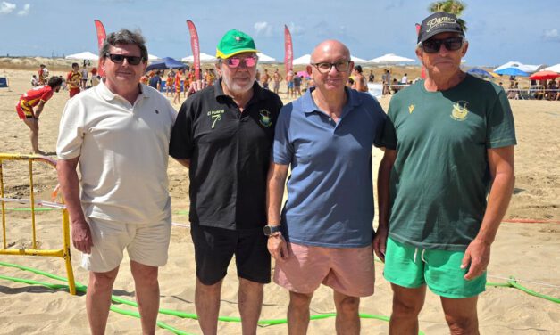 El rugby playa reúne a 170 jugadores en La Puntilla