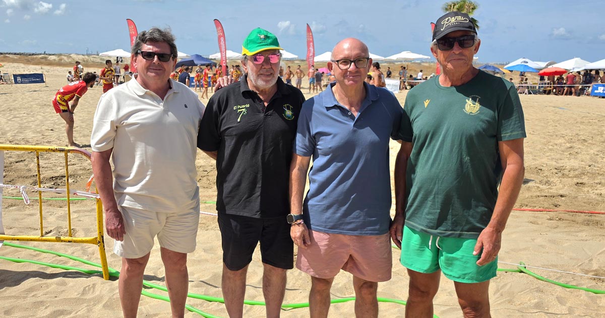 El rugby playa reúne a 170 jugadores en La Puntilla