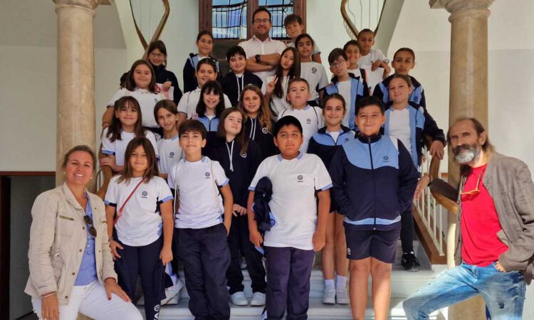 Escolares retoman las visitas al Ayuntamiento dentro de la Oferta Educativa Municipal