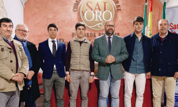 La presentación de la novillada de Sanlúcar arropa en El Puerto al novillero Víctor Barroso