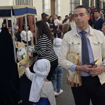La procesión escolar de La Salle reúne a 120 alumnos de Infantil en un recorrido por el centro