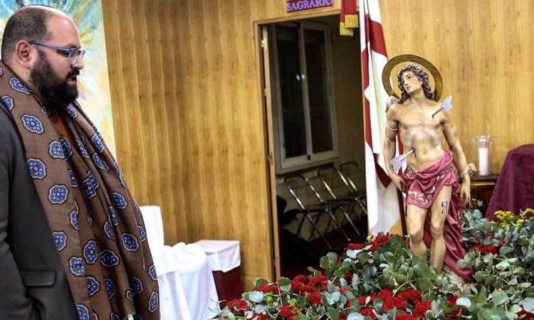 Bello felicita a la feligresía de la parroquia de San Sebastián por la procesión que recorrió Vallealto y Urbaluz