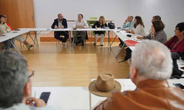 Los cambios en la RPT reorganizan áreas clave para mejorar la eficiencia municipal