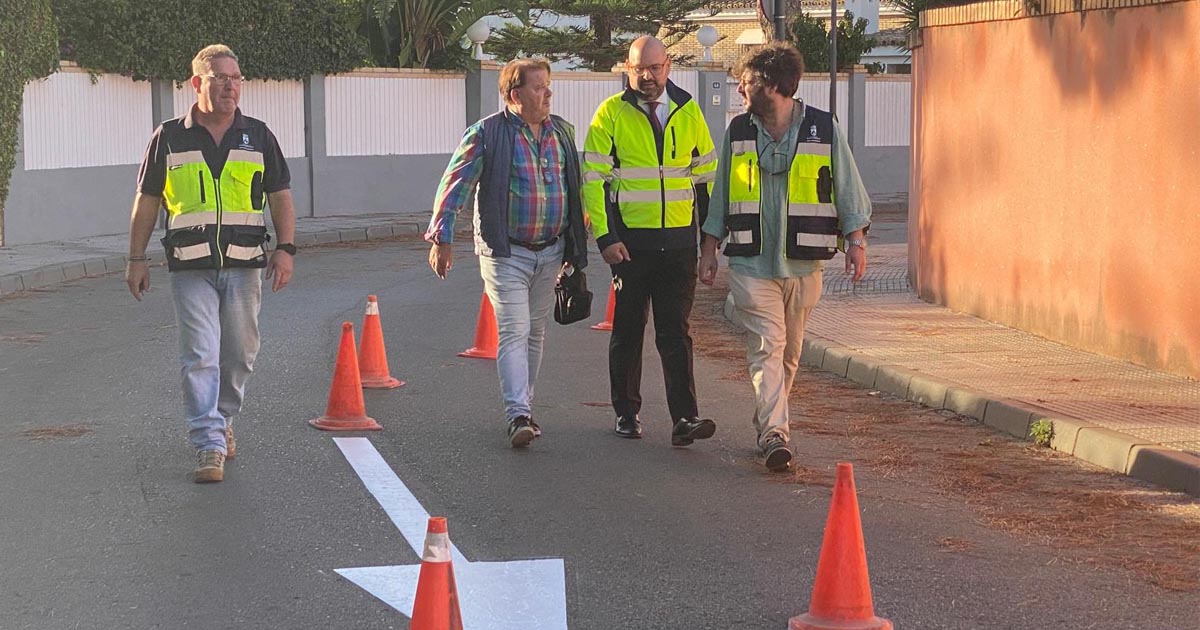 El Ayuntamiento refuerza la señalización vial en Ciudad Ducal dentro del plan municipal de seguridad