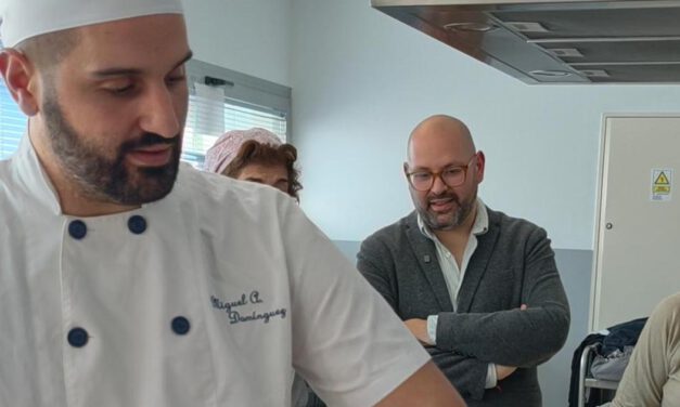 El sushi protagoniza un nuevo curso formativo con plazas completas en el centro cívico Augusto Tolón