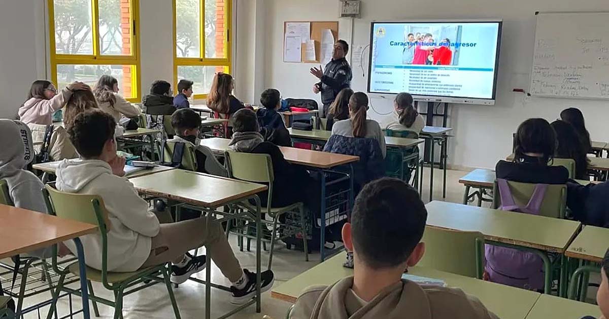 Un taller contra el bullying refuerza la prevención del acoso en institutos de El Puerto