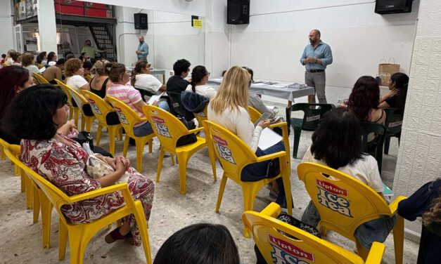 Un taller gratuito de manipulación de alimentos refuerza la formación laboral en El Puerto