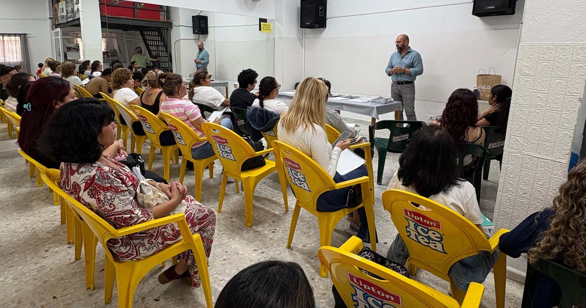 Un taller gratuito de manipulación de alimentos refuerza la formación laboral en El Puerto