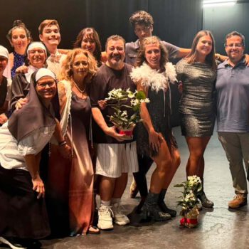 El alumnado del curso de Juanjo Macías lleva al escenario su aprendizaje teatral