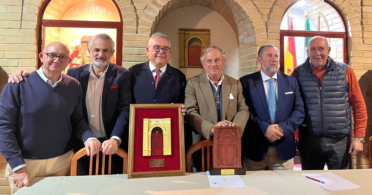 El Club Taurino El Rabo abre su ciclo de tertulias con lleno absoluto y José Murube como gran protagonista