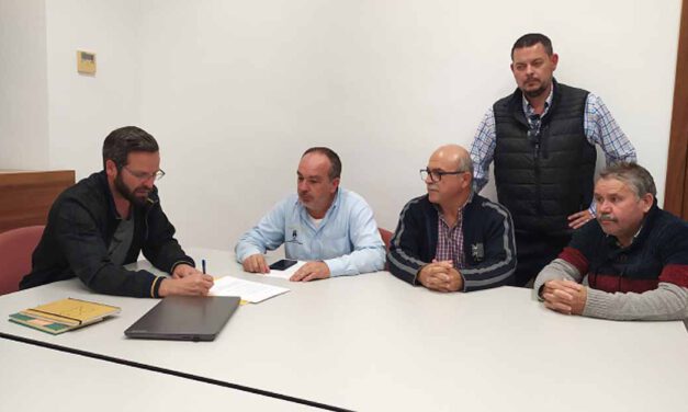 Unión Portuense mantiene un encuentro con la Agrupación Local Puerto Taxi