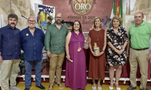 Flamenco y tauromaquia dialogan en la exposición ‘Revoleras por bulerías’