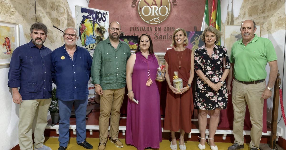 Flamenco y tauromaquia dialogan en la exposición ‘Revoleras por bulerías’