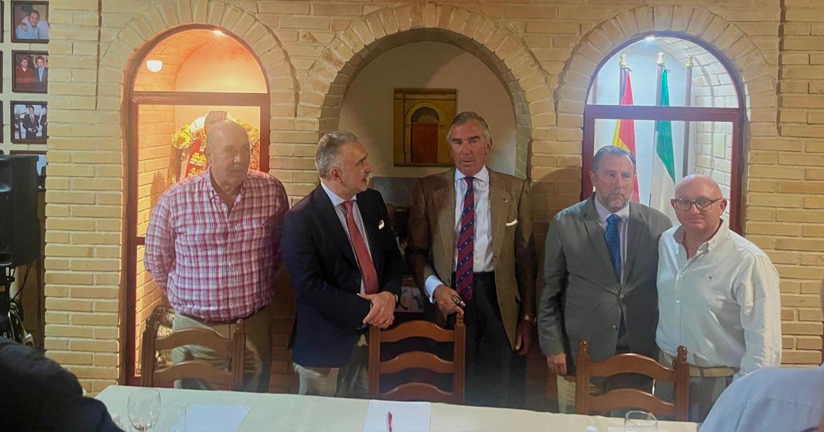La Ganadería Prieto de la Cal protagoniza una emotiva tertulia en el Club Taurino El Rabo