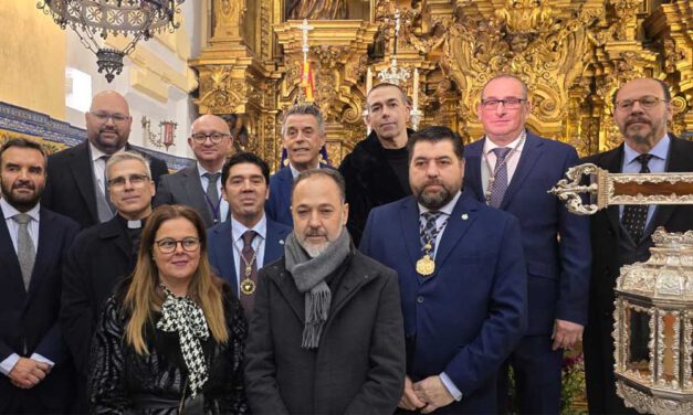 La Hermandad del Dolor traslada sus titulares a la nueva sede canónica