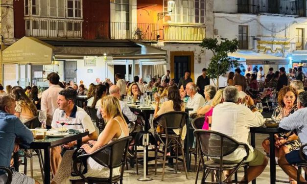 El turismo genera empleo para 4.790 portuenses y eleva un 3,1% la ocupación en El Puerto