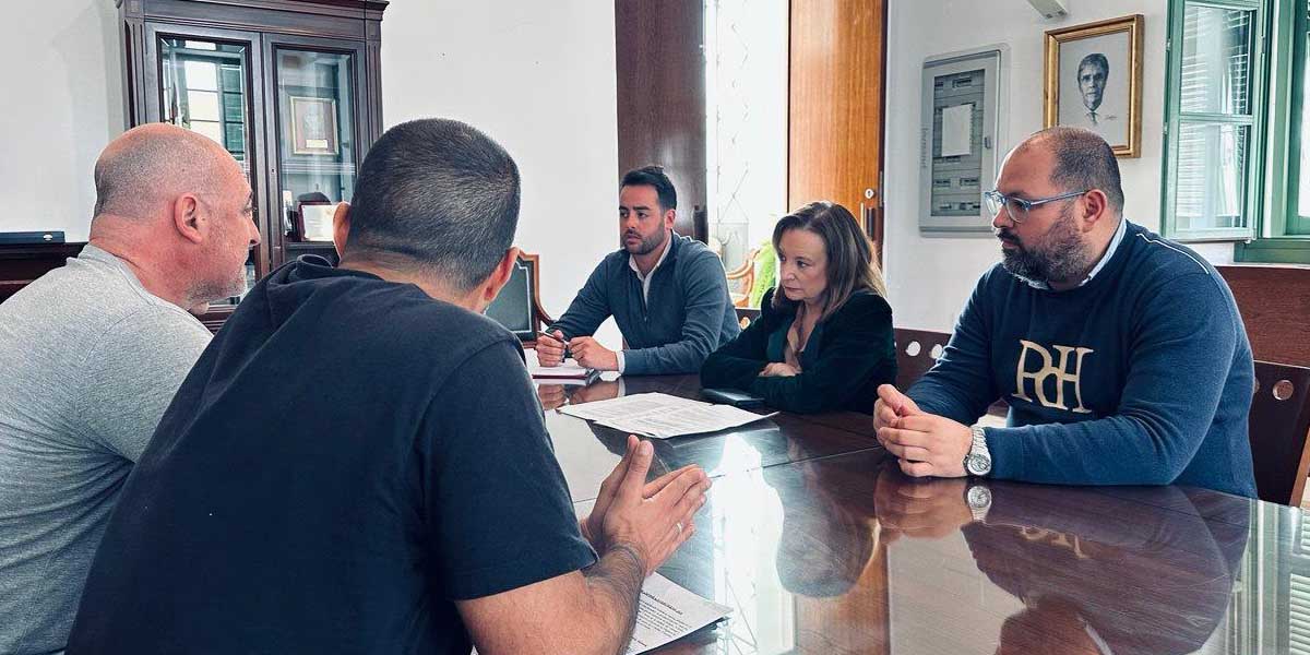 El Gobierno y UGT abordan mejoras para la plantilla municipal