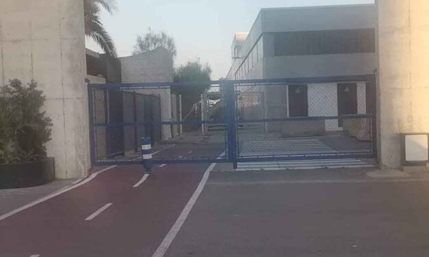 IU pregunta a Autoridad Portuaria sobre el cierre del paso público a la zona del Aculadero