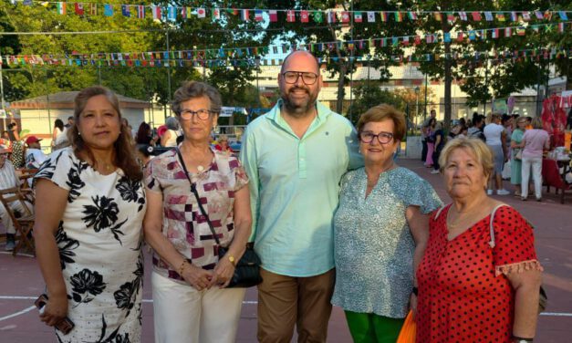 Los Milagros reúne a cientos de personas en su séptima Velada Multicultural