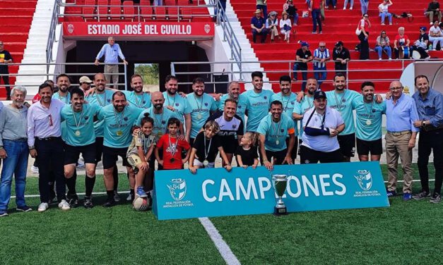 El estadio José del Cuvillo acoge la gran final del Campeonato de Andalucía de Veteranos +35