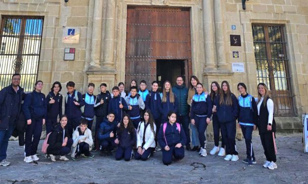 Los escolares portuenses se adentran en el patrimonio local con una nueva actividad turística educativa
