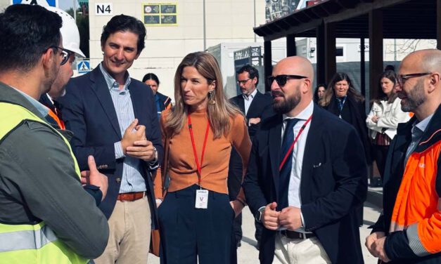 El alcalde Germán Beardo visita las obras de la ampliación de Airbus en El Puerto