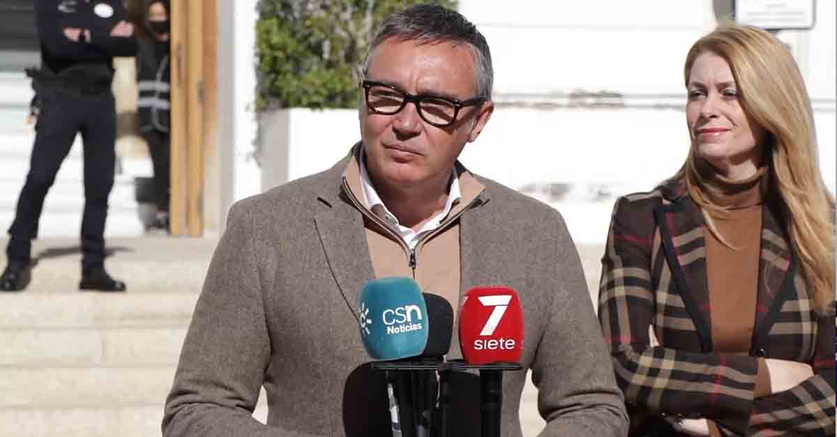 Manuel Gavira defiende en El Puerto que España "debe dar una respuesta" a los refugiados ucranianos