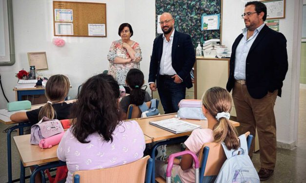 Centros educativos portuenses contarán este curso con más de medio millón de euros en mejoras