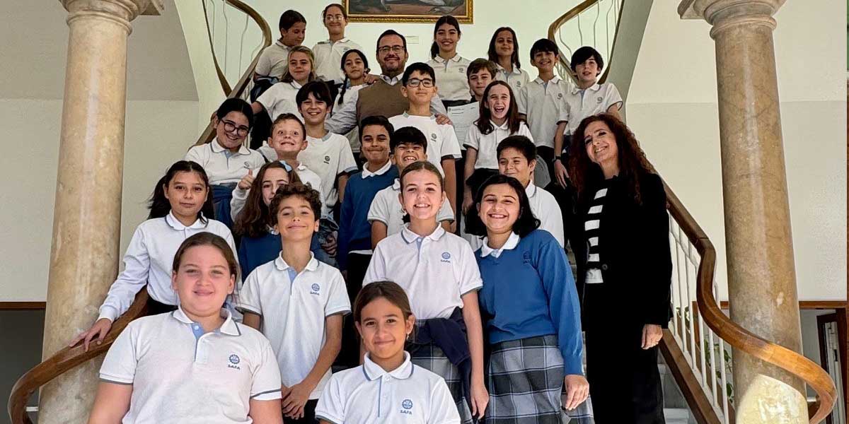 Alumnos de SAFA San Luis inauguran las visitas al Ayuntamiento de El Puerto incluidas en la Oferta Educativa Municipal